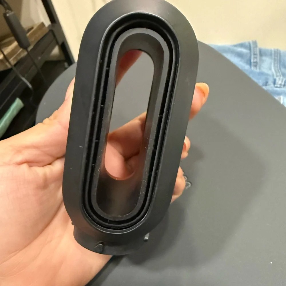 Dyson Air 
Fast Dryer Nozzle with Copper Accent - Picture 4 of 4